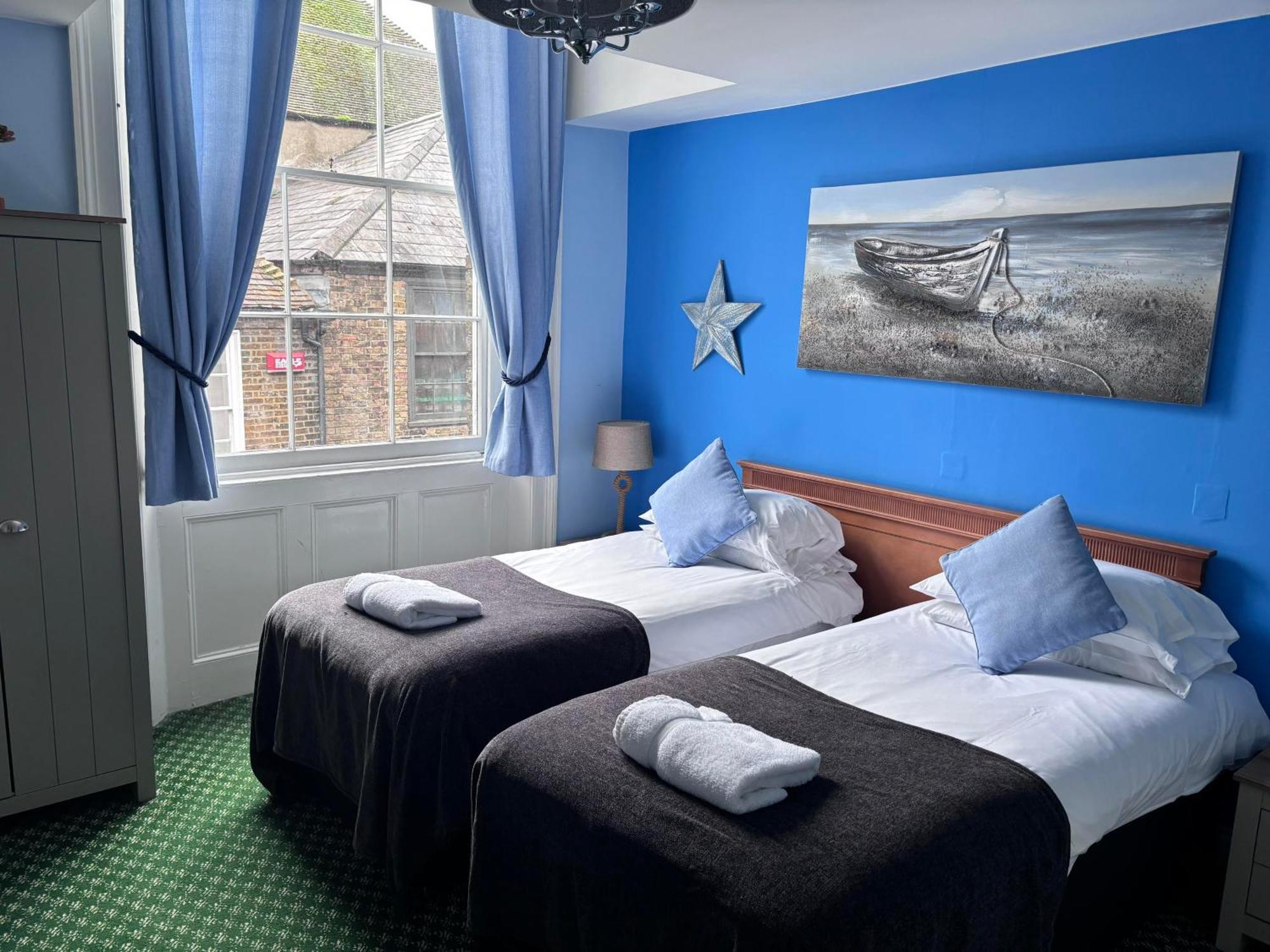 Fleur De Lis Otel Sandwich Dış mekan fotoğraf